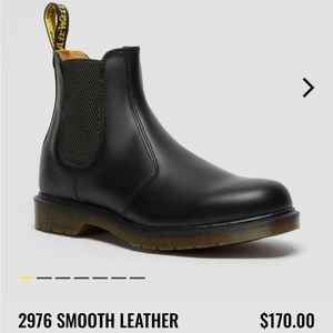 Dr Martens 2976 Smooth Leather Chelsea Boots in Black